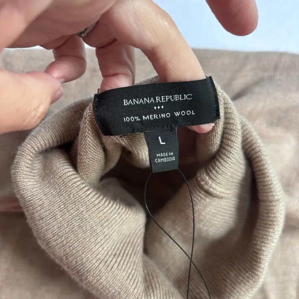 Banana Republic Merino Wool Turtleneck Mens L Camel Tan Preppy Classic NWT